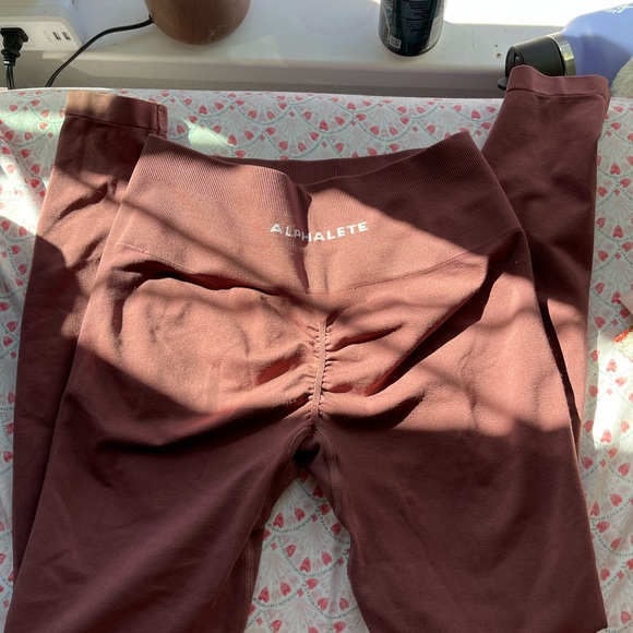 Alphalete Amplify Leggings Size: Medium - Picture 2 of 3
